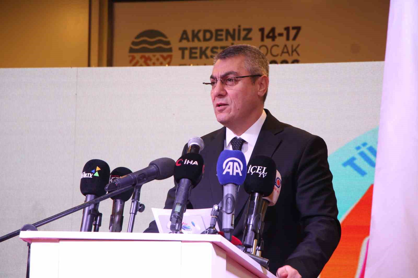 Mersin’de tekstil sektörü Akdeniz Tekstil Fuarı’nda buluştu