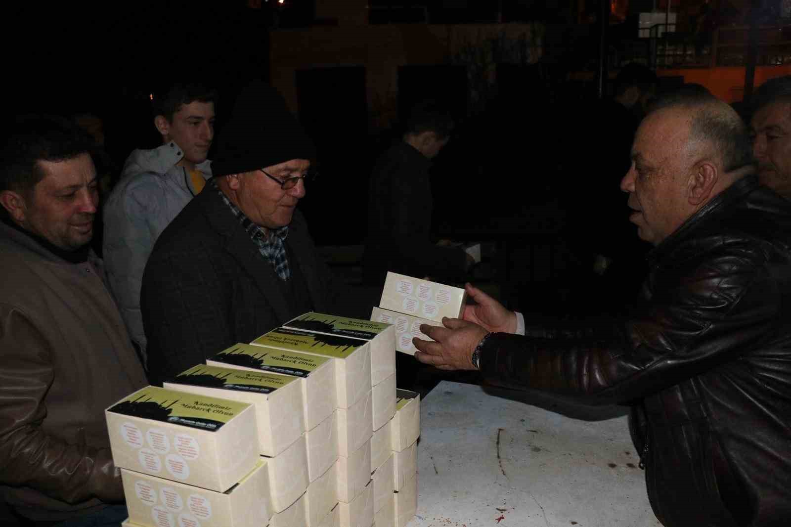 Başkan Özel, Kandil gecesinde Kızılca’da vatandaşlarla buluştu