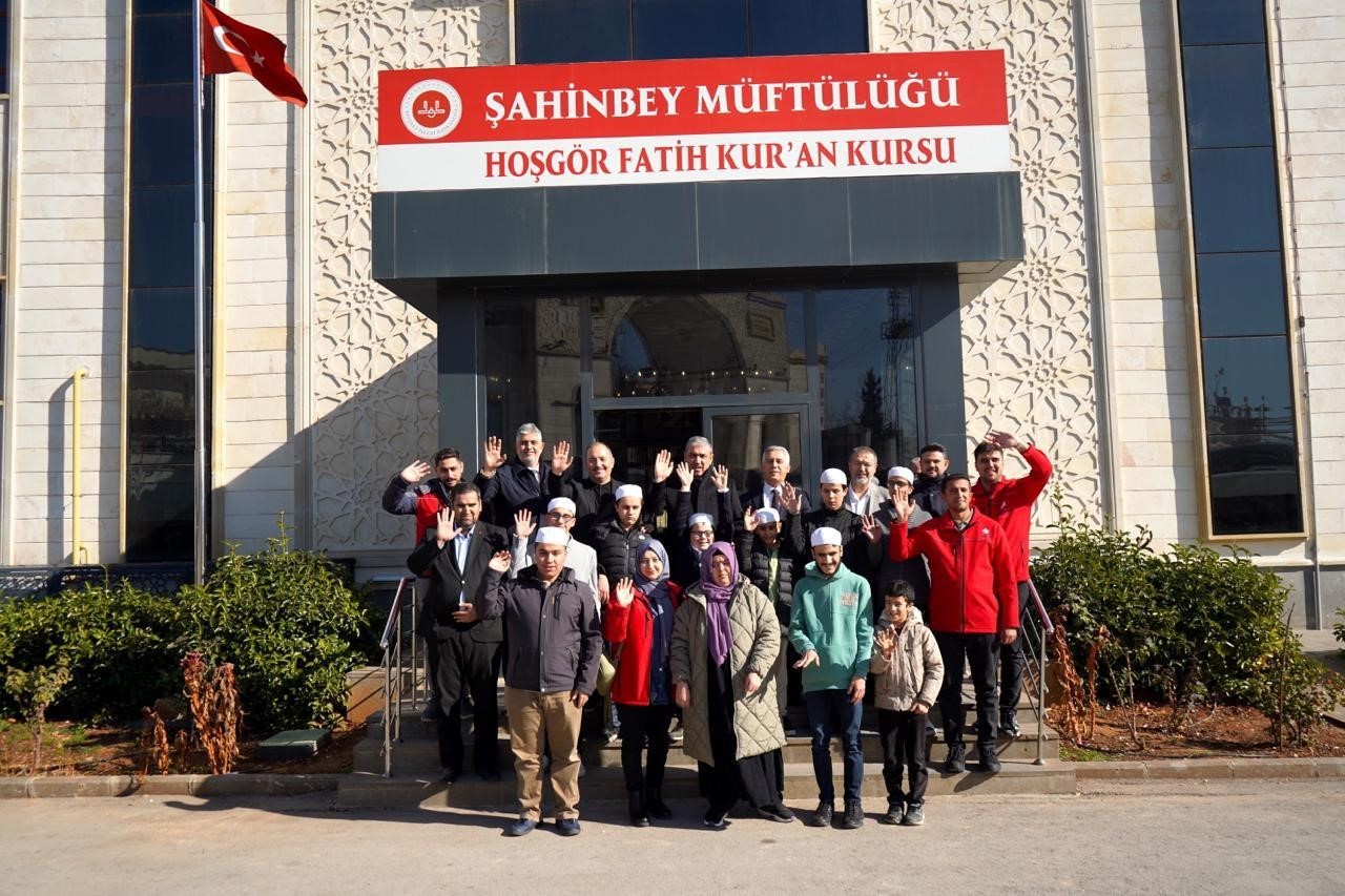 Gaziantep Vakıflar Bölge Müdürlüğünden görme engelli hafızlara anlamlı destek