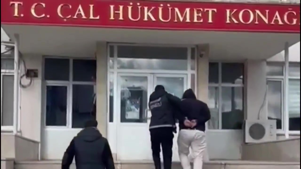 Denizli’de arama yapılan araçta 1,5 kilogram metamfetamin ele geçirildi