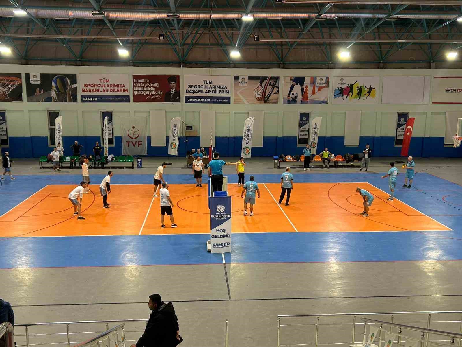 Malatya’da 2. Kurumlar Arası Voleybol Turnuvası başladı