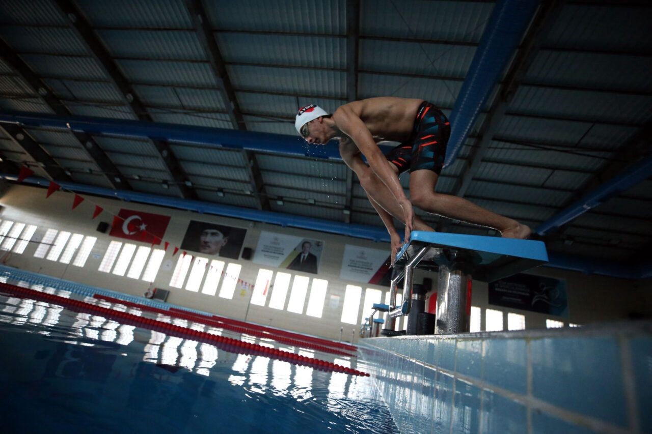 Milli yüzücü Aydın Büyükşehir Belediyespor’da