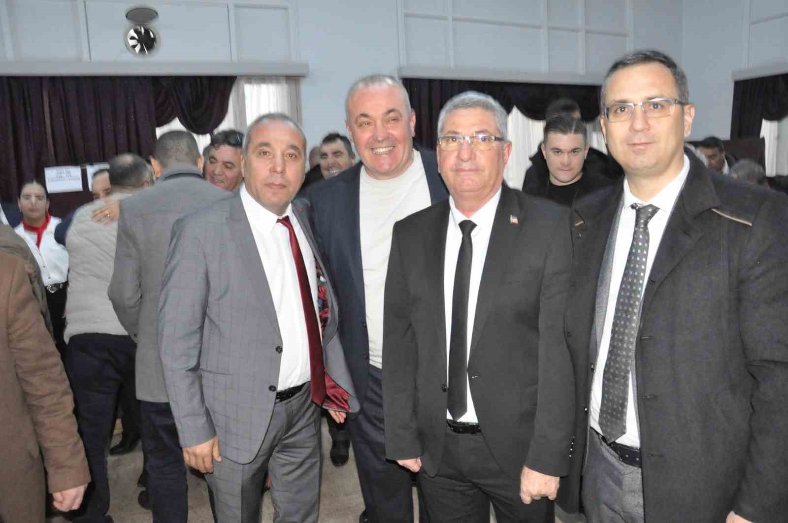 Salihlili kahveciler 3. kez Hakan Yerli’ye emanet