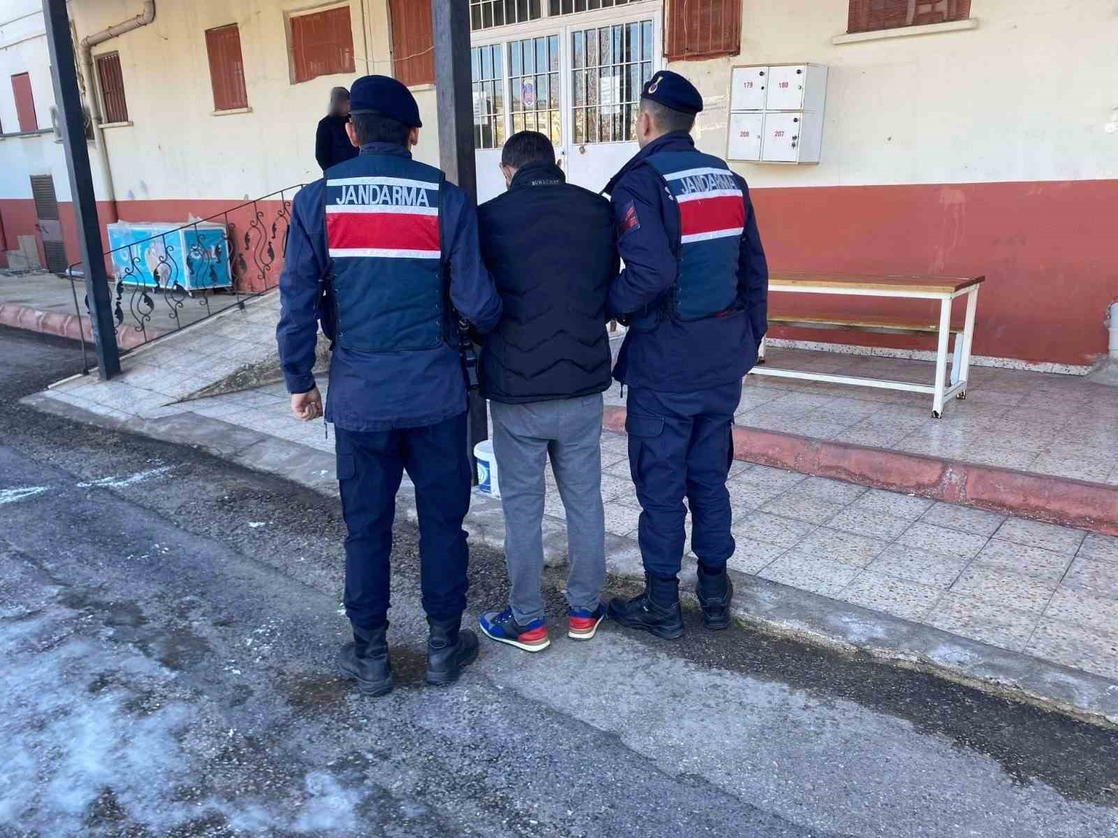 Gaziantep’te aranan 2 şahıs yakalandı