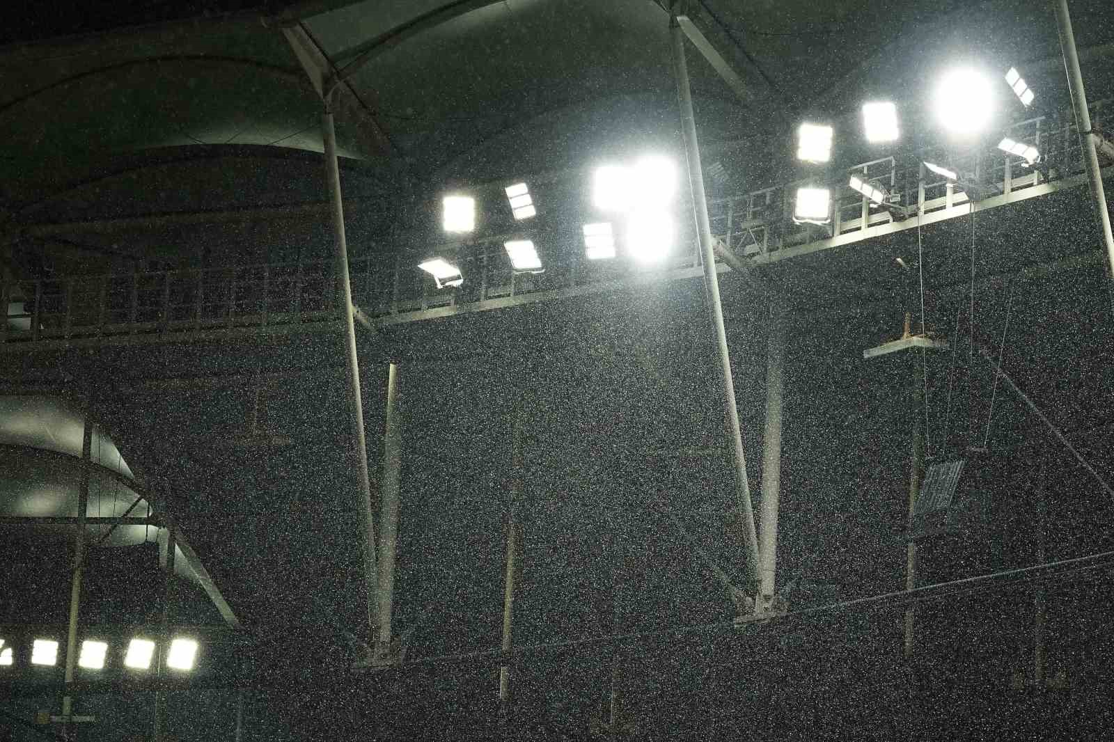 Trendyol Süper Lig: Beşiktaş: 0 - Kayserispor: 0 (İlk yarı)