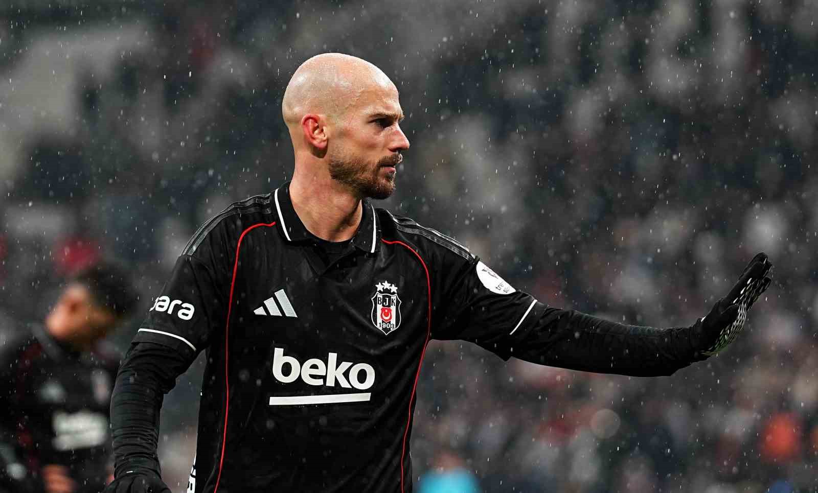 Trendyol Süper Lig: Beşiktaş: 0 - Kayserispor: 0 (İlk yarı)