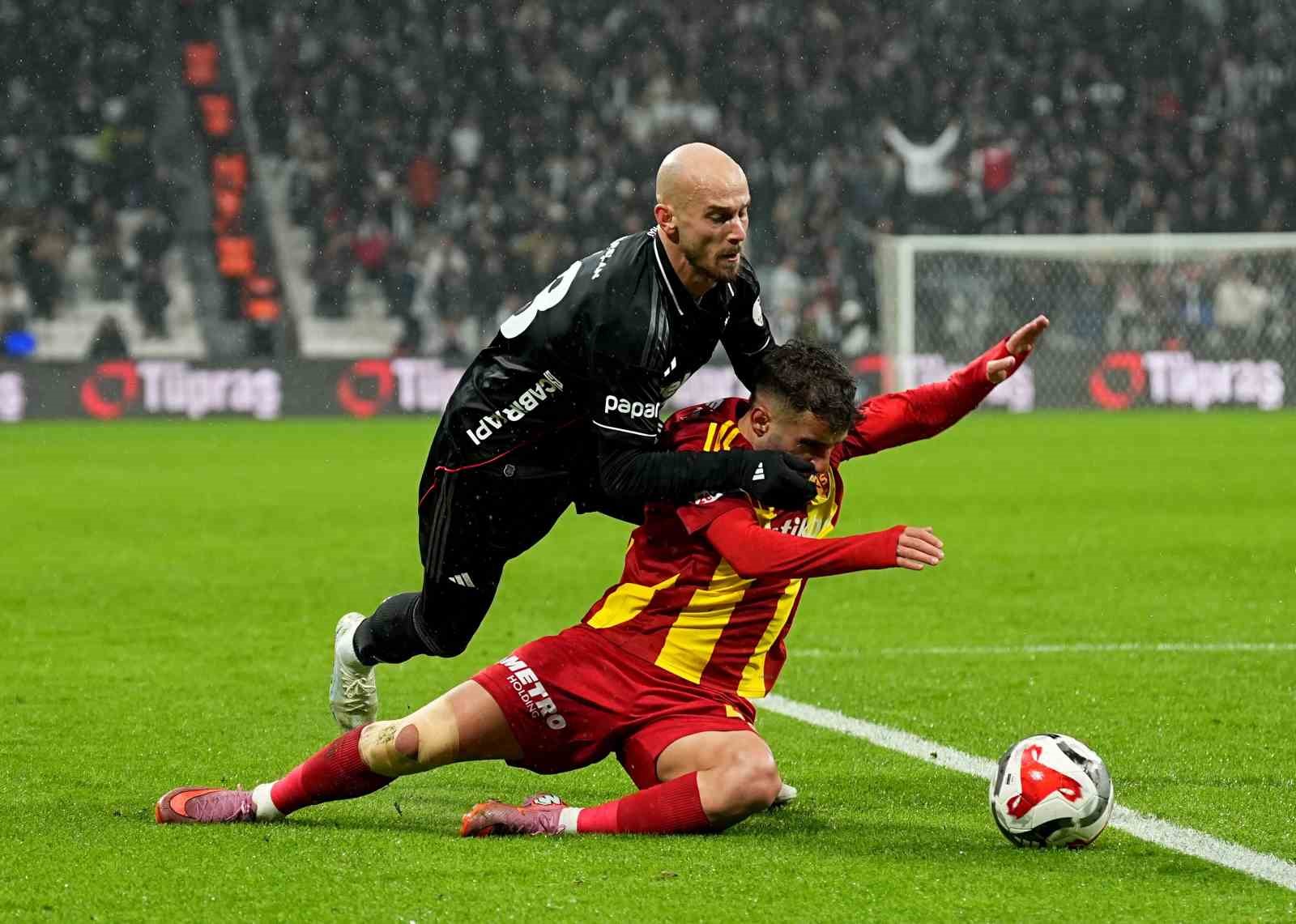 Trendyol Süper Lig: Beşiktaş: 0 - Kayserispor: 0 (İlk yarı)