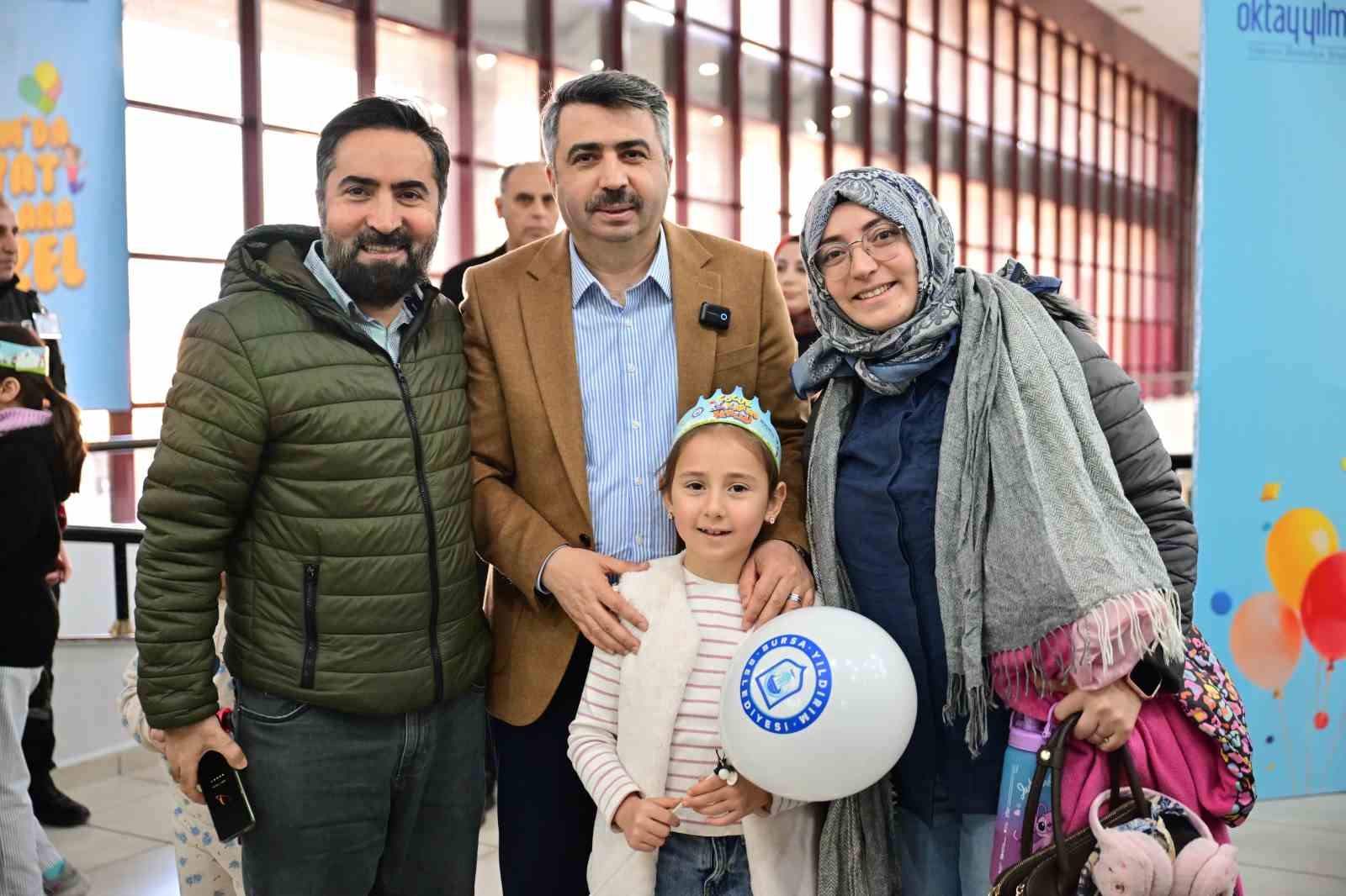 Yıldırım’da karne şenliği başladı