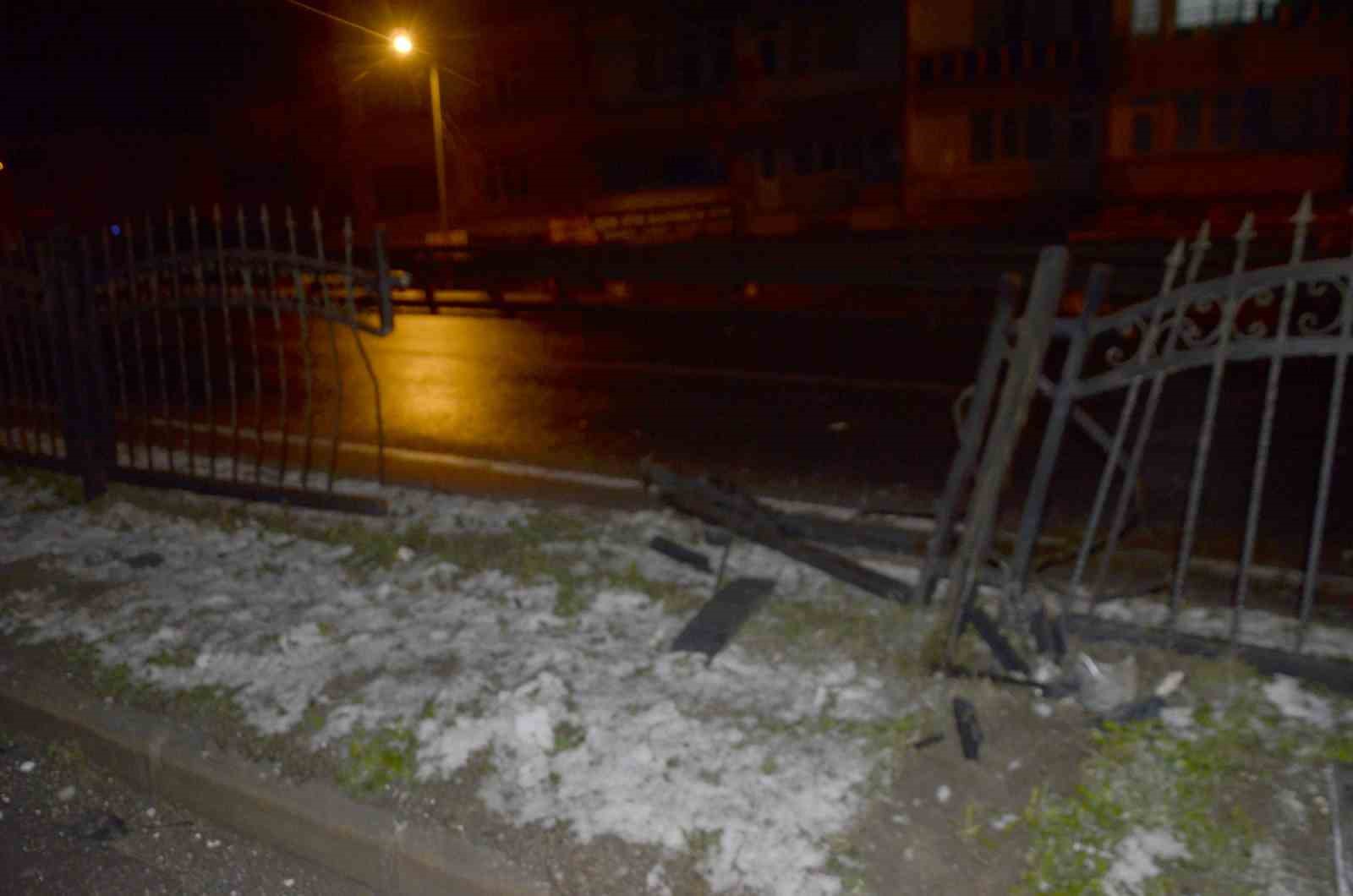 Buzlanma zincirleme kazaya neden oldu