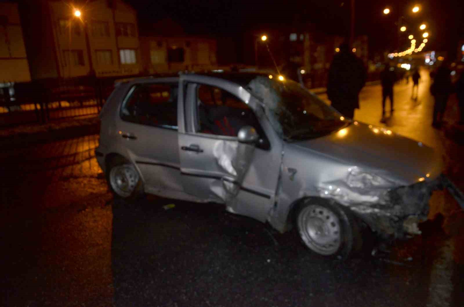 Buzlanma zincirleme kazaya neden oldu