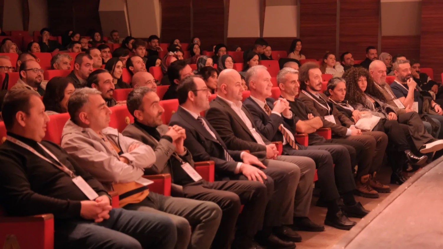 İnegöl sahnesinde festival var