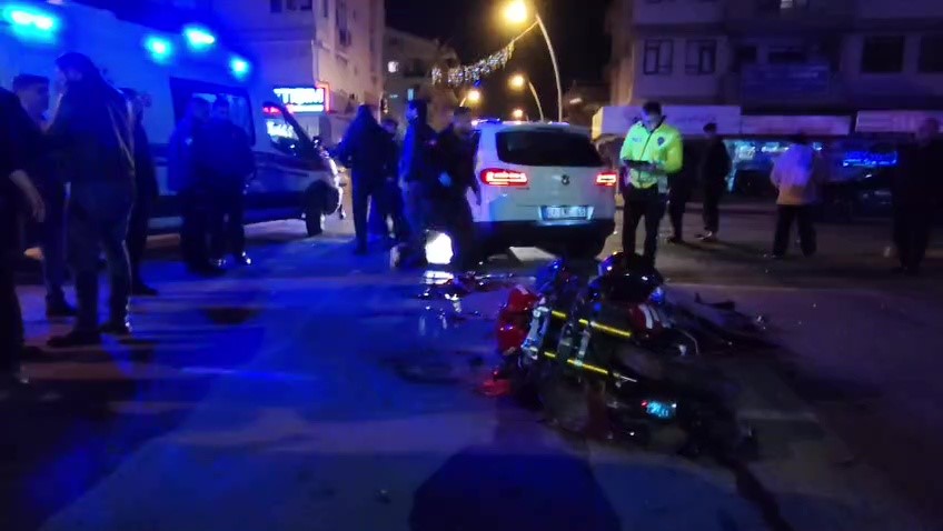 Kaskını kız arkadaşına verdiği feci kazada hayatını kaybetti