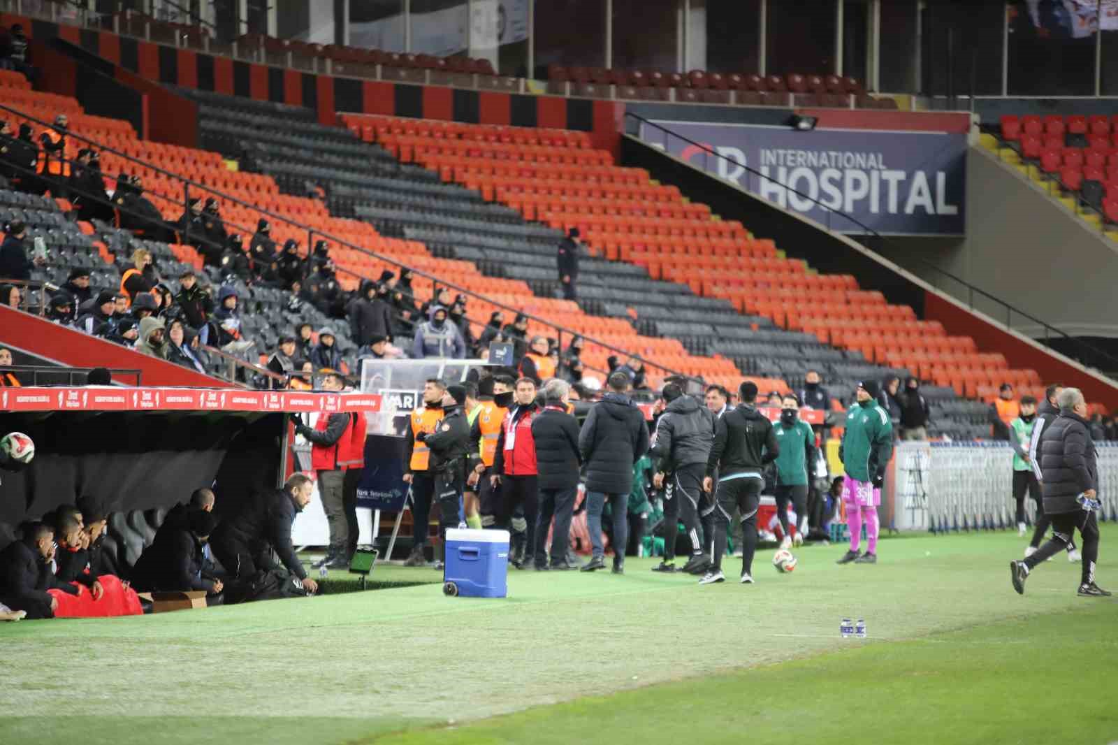 Ziraat Türkiye Kupası: Gaziantep FK: 0 - Kocaelispor: 0 (İlk yarı)