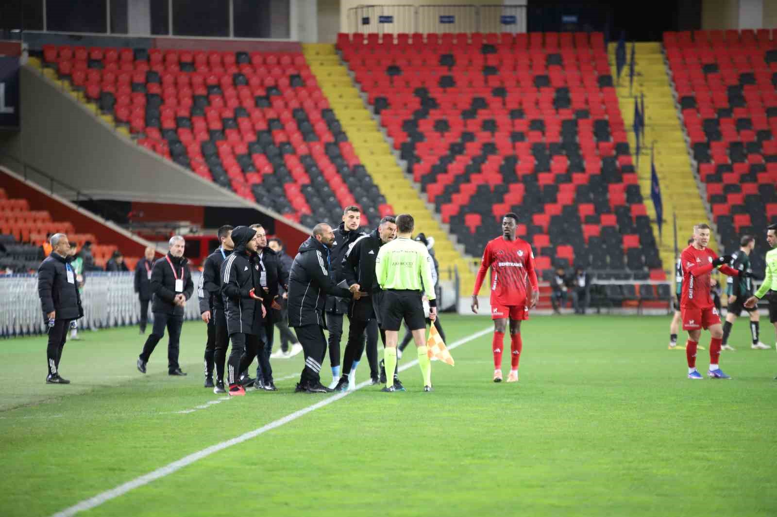 Ziraat Türkiye Kupası: Gaziantep FK: 0 - Kocaelispor: 0 (İlk yarı)