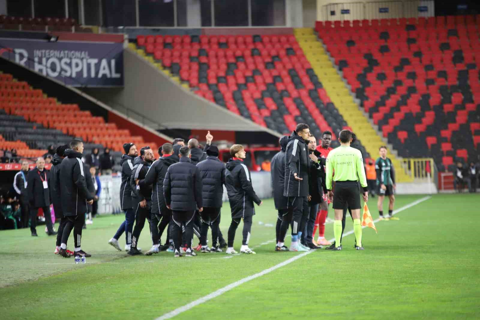 Ziraat Türkiye Kupası: Gaziantep FK: 0 - Kocaelispor: 0 (İlk yarı)