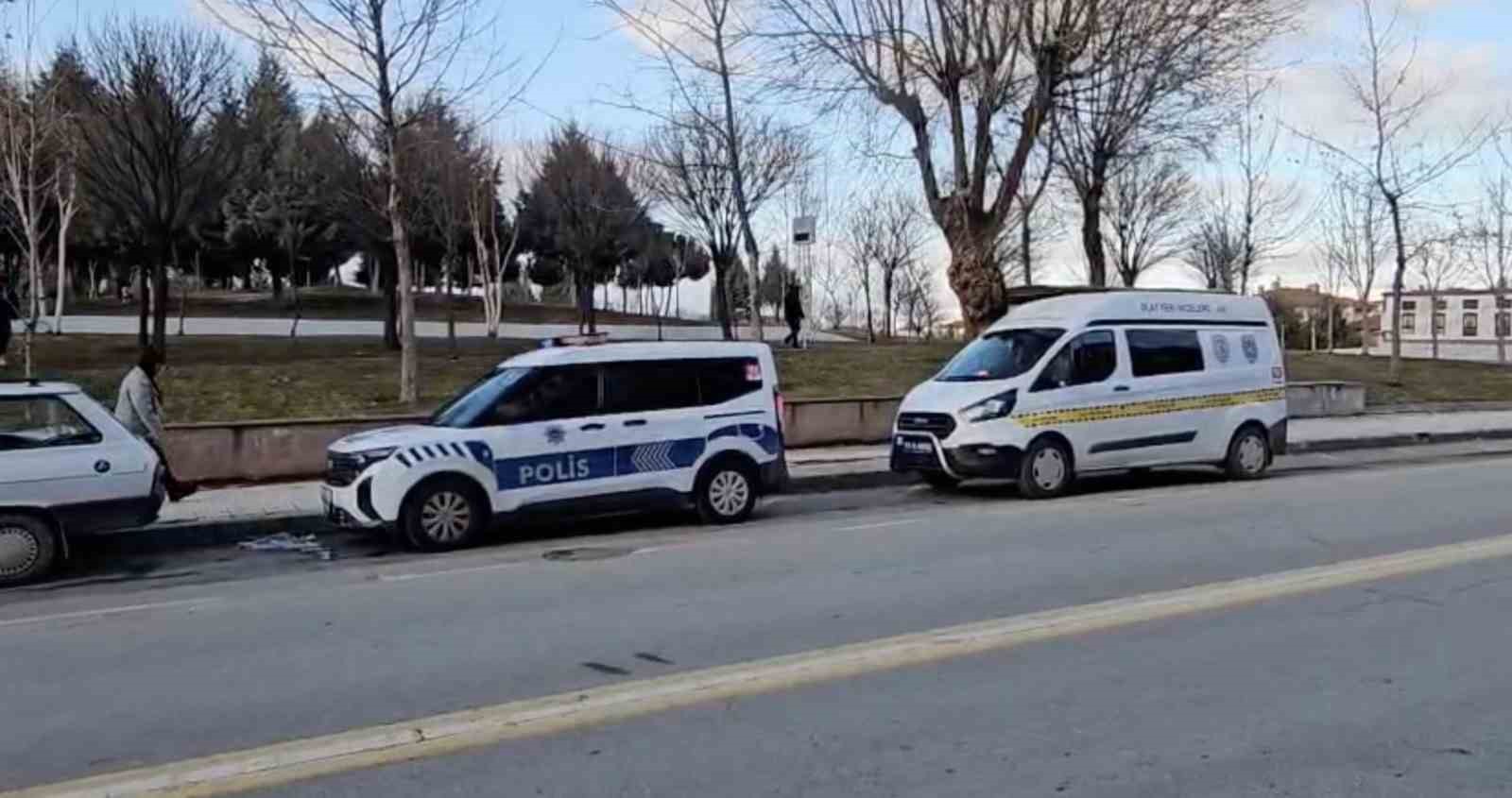 Çorum’da motosiklet yaşlı kadına çarptı: 2 yaralı