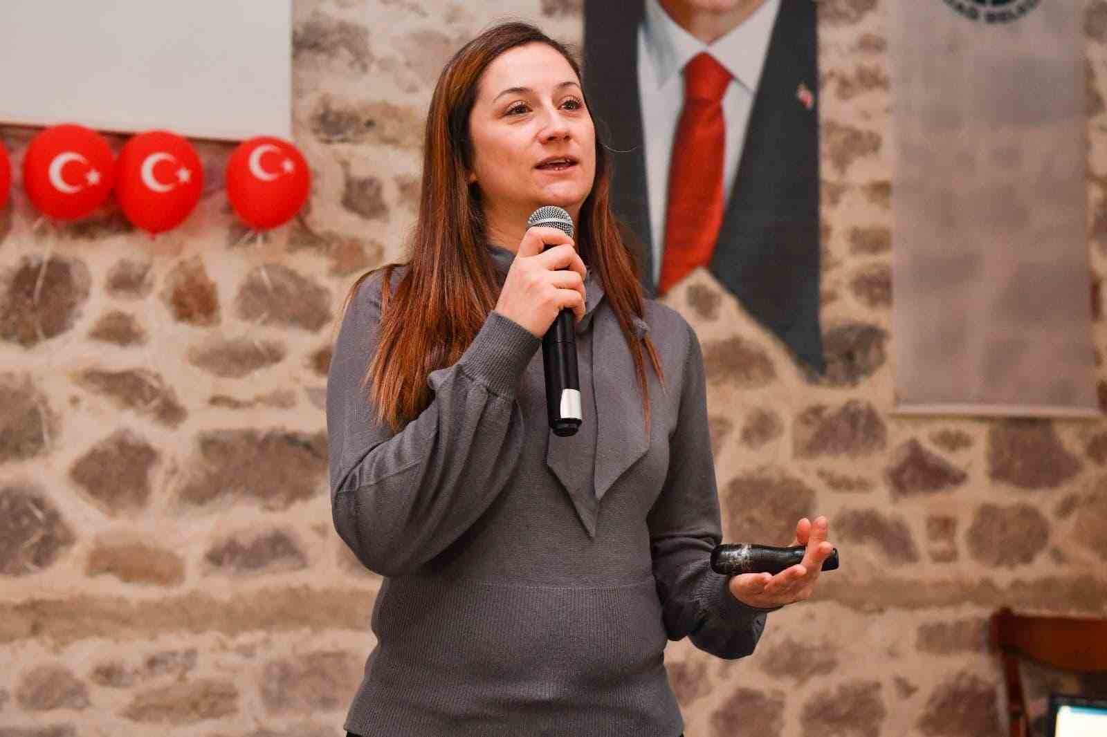 Altındağlı gençlere kariyer semineri