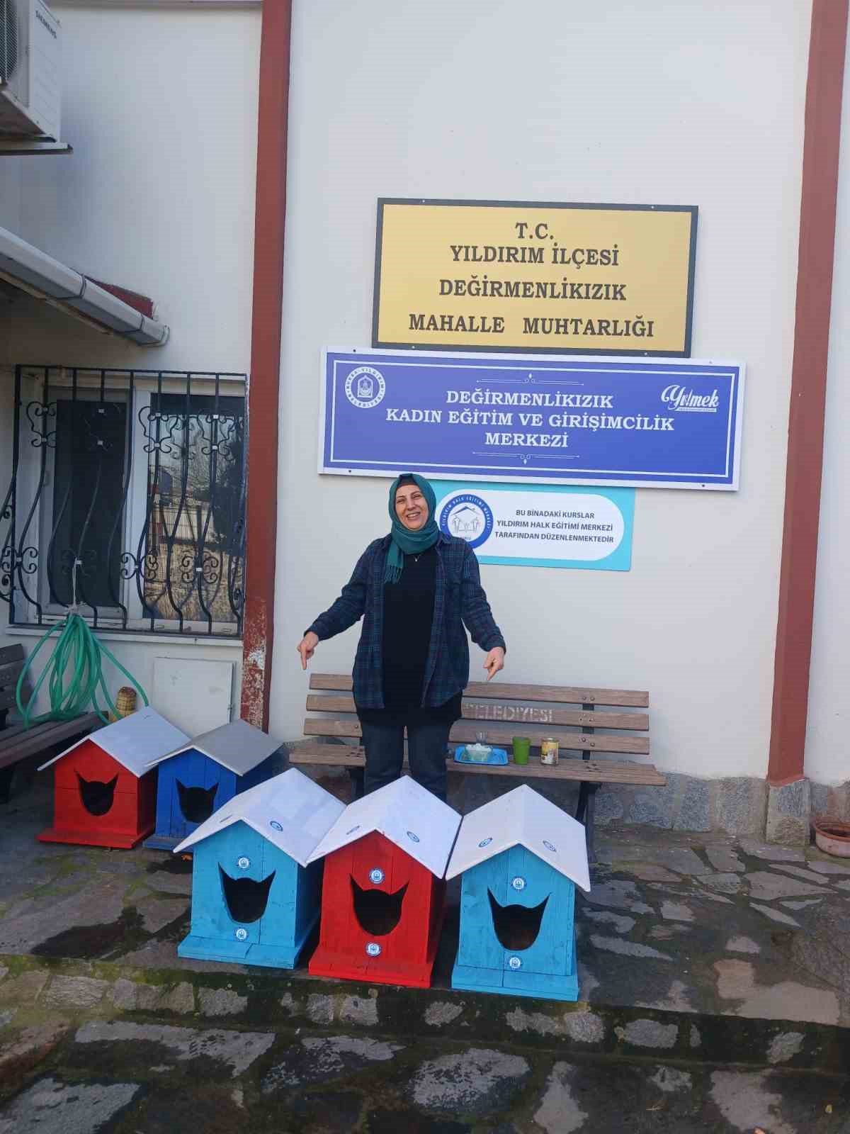 Yıldırım Belediyesi’nden sokak hayvanlarına sıcak yuva