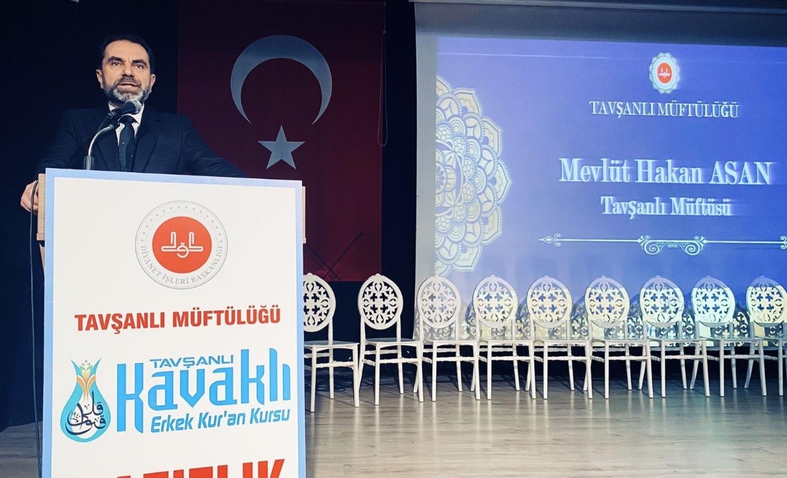 Tavşanlı’da 19 hafız belgelerini aldı