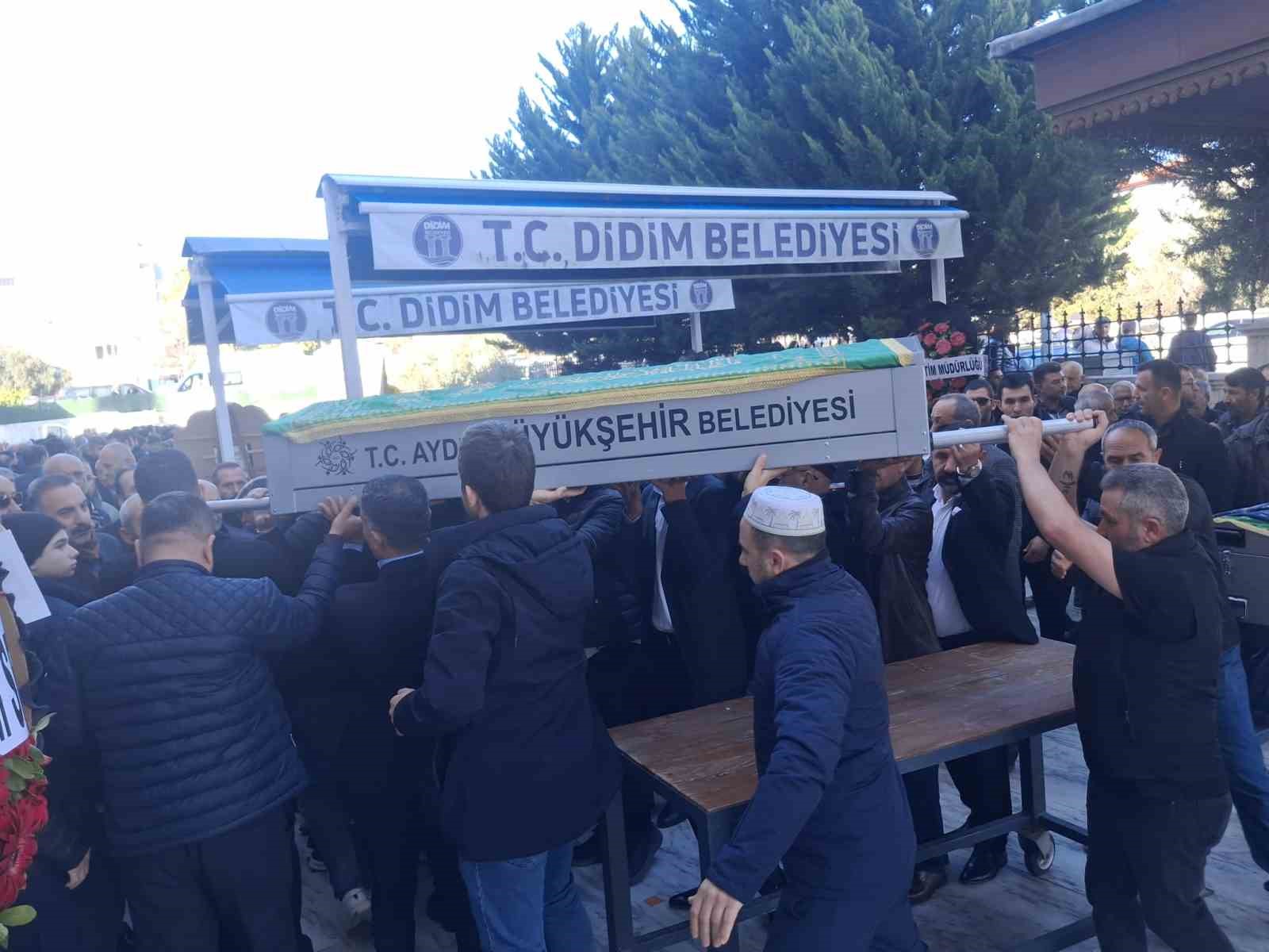 Didim’de 8 saat arayla vefat eden Kır çifti son yolculuğuna uğurlandı