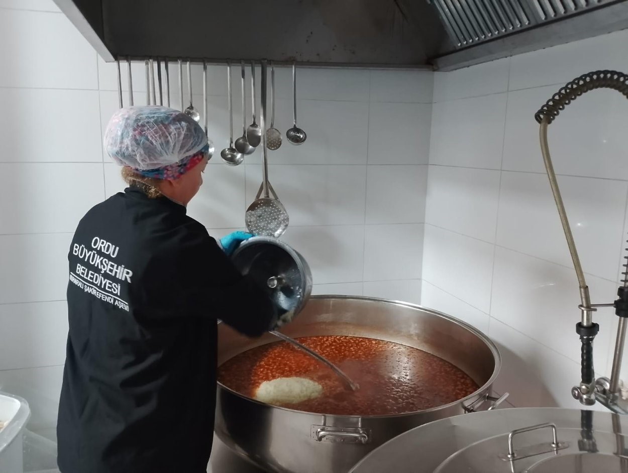 Ordu’da ihtiyaç sahiplerine sıcak yemek desteği
