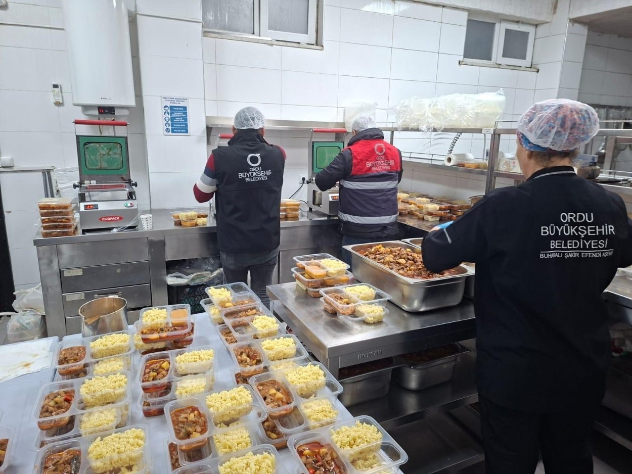 Ordu’da ihtiyaç sahiplerine sıcak yemek desteği