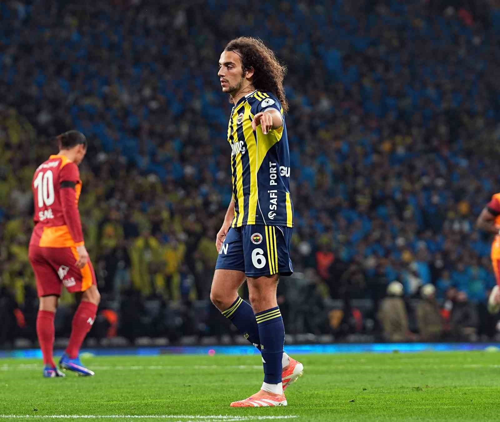 2025 Turkcell Süper Kupa: Galatasaray: 0 – Fenerbahçe: 1 (İlk yarı)