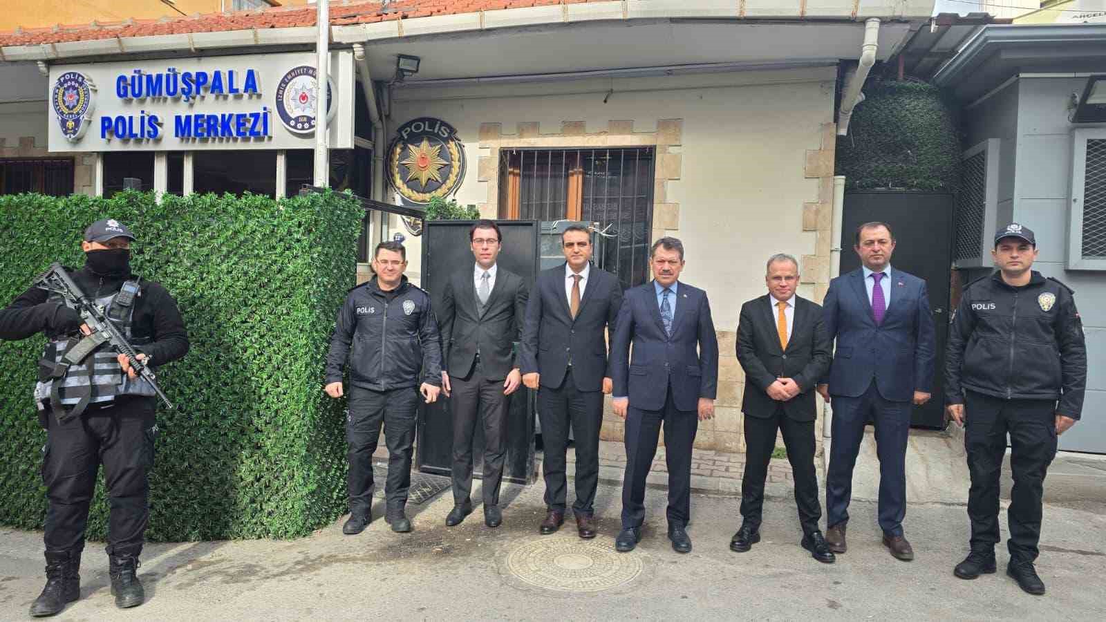 İzmir Cumhuriyet Başsavcılığı’ndan polis merkezlerine ziyaret