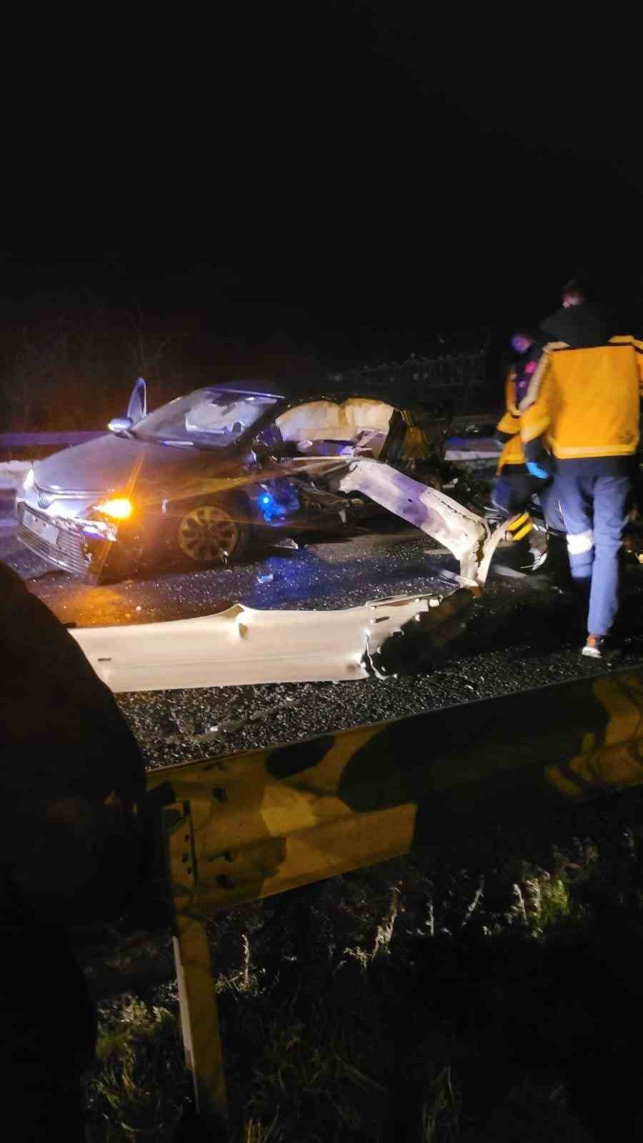 Silivri’de feci kaza: Araçta sıkışan sürücü hayatını kaybetti