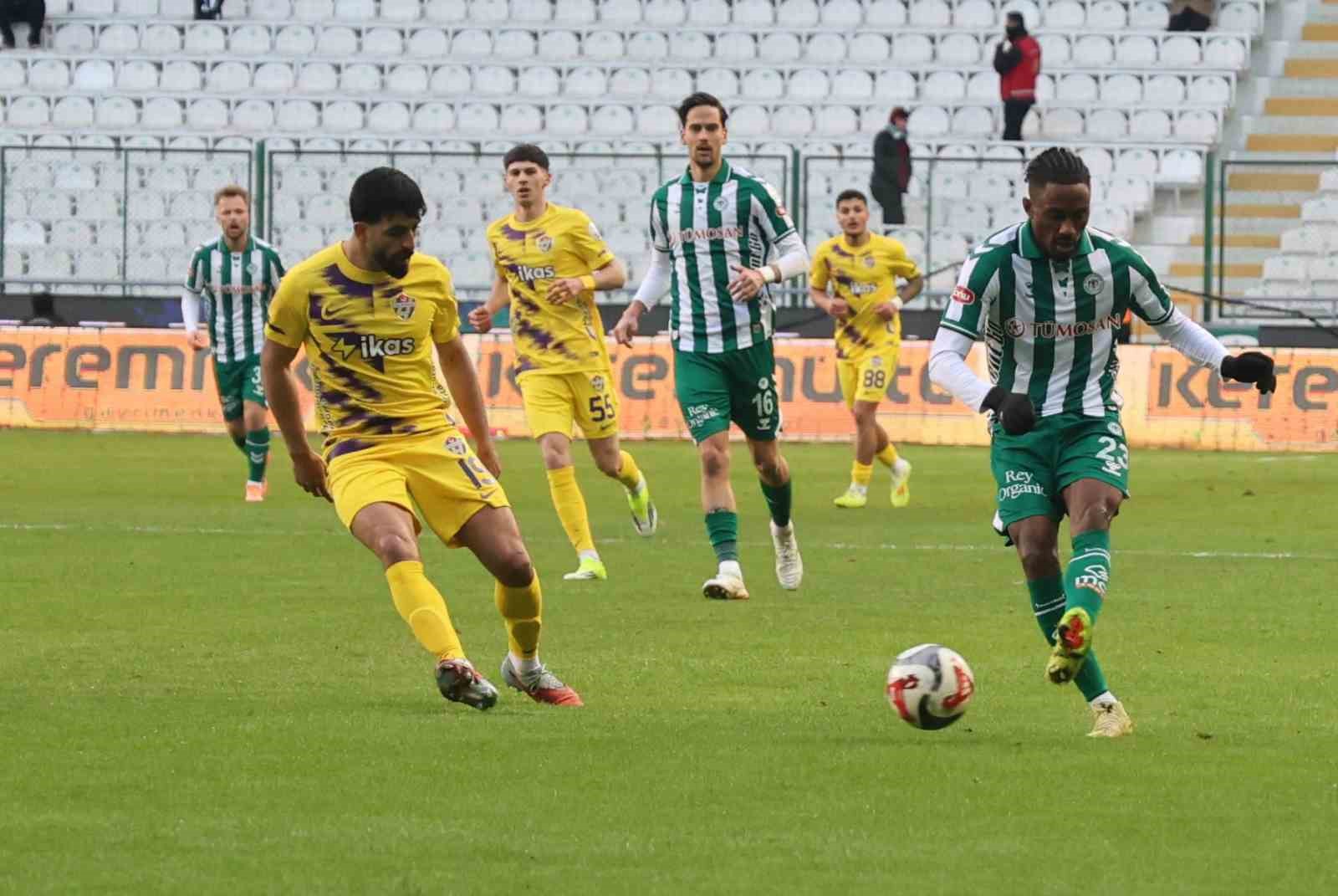 Trendyol Süper Lig: Konyaspor: 0 - Eyüpspor: 0 (İlk yarı)