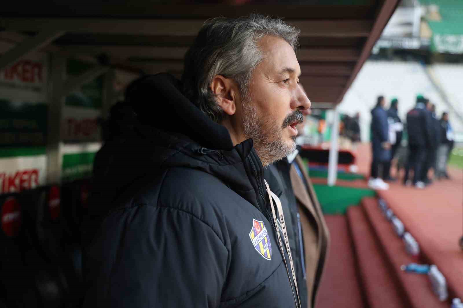 Trendyol Süper Lig: Konyaspor: 0 - Eyüpspor: 0 (İlk yarı)