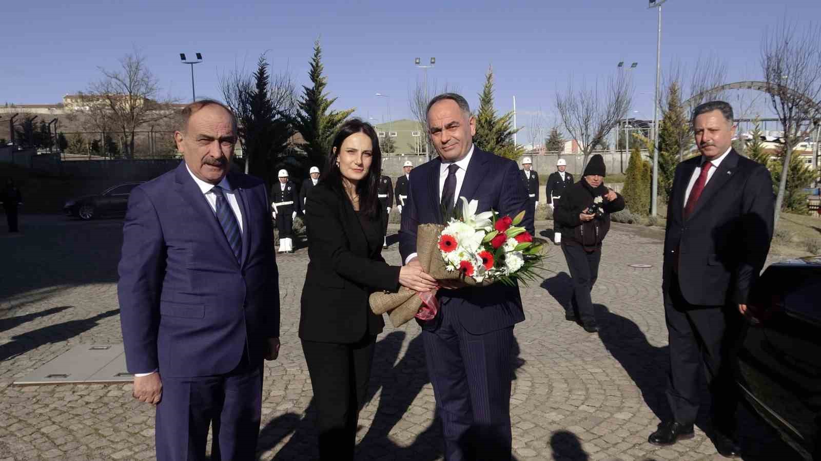 Çankırı Valisi Çakırtaş göreve başladı