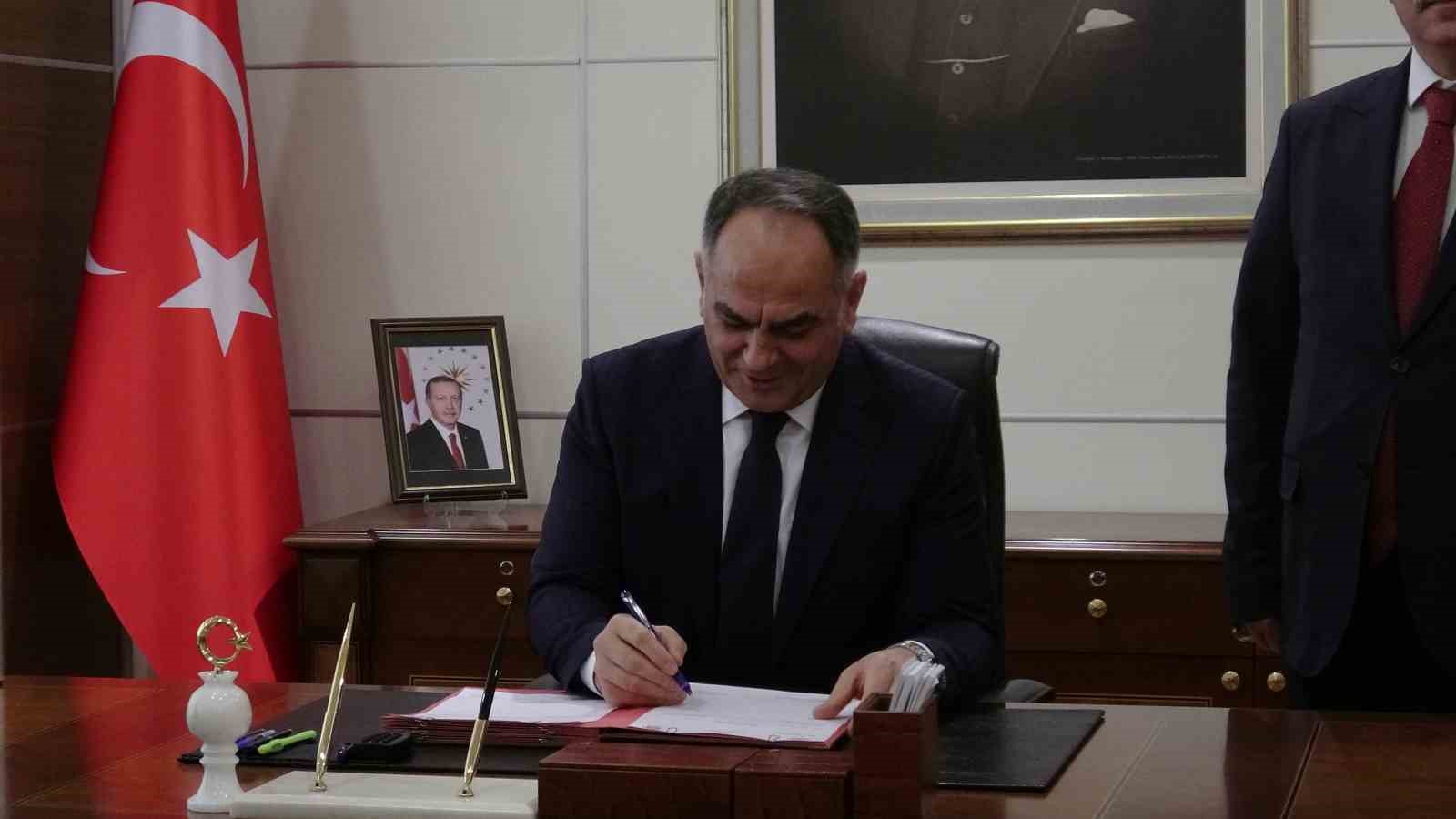 Çankırı Valisi Çakırtaş göreve başladı