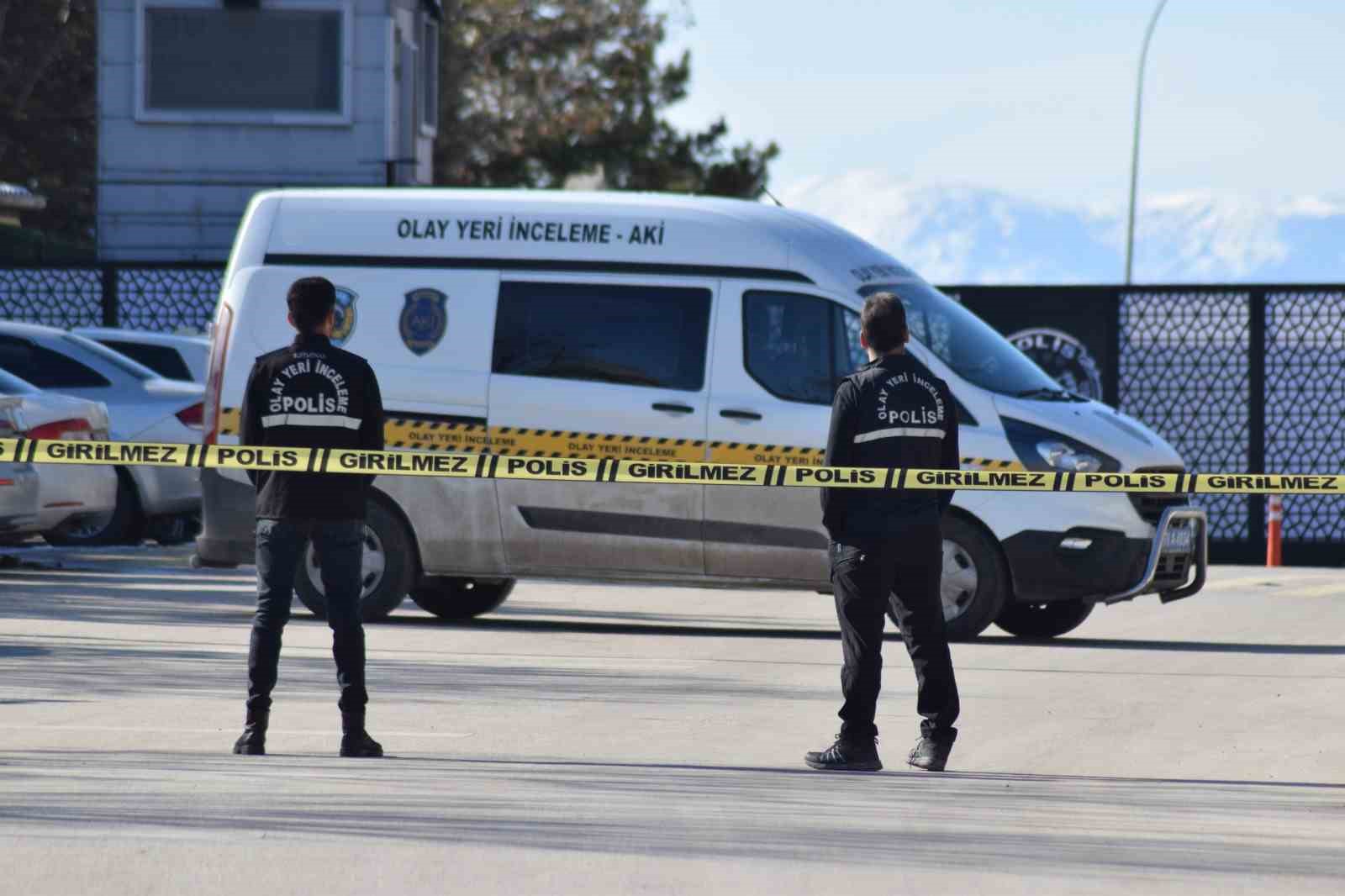 Karaman’da fünye ile patlatılan valiz boş çıktı