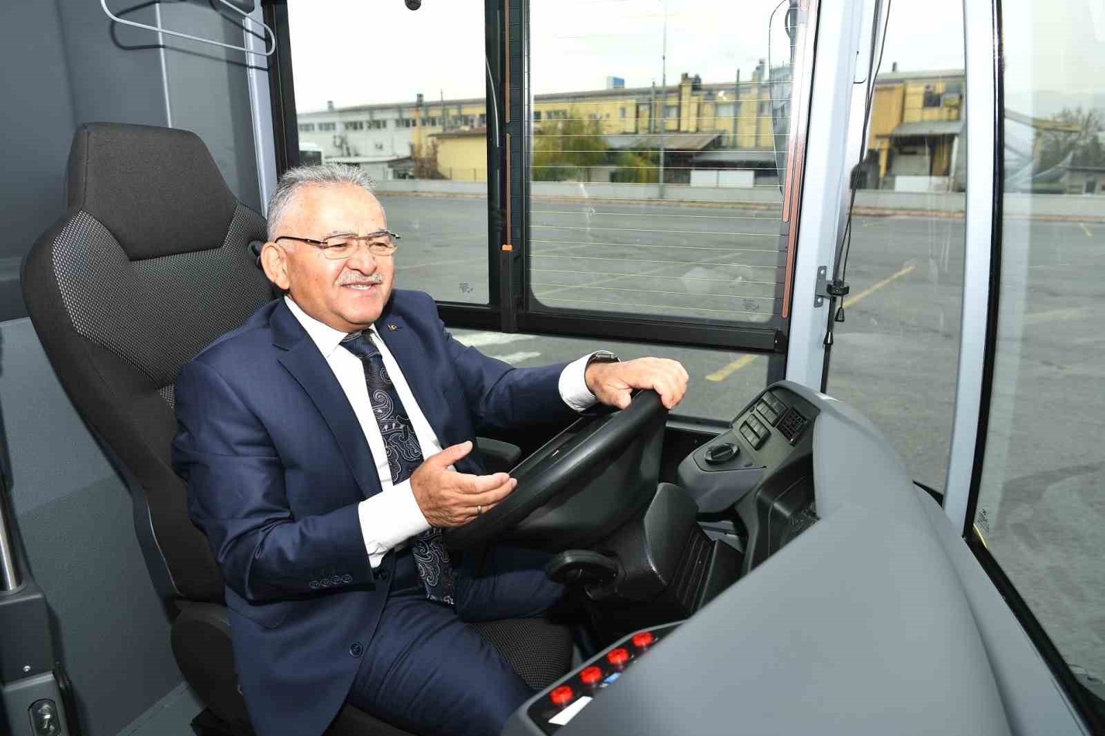 Tramvay ve otobüsler, bir yılda 139 milyon yolcu taşıdı