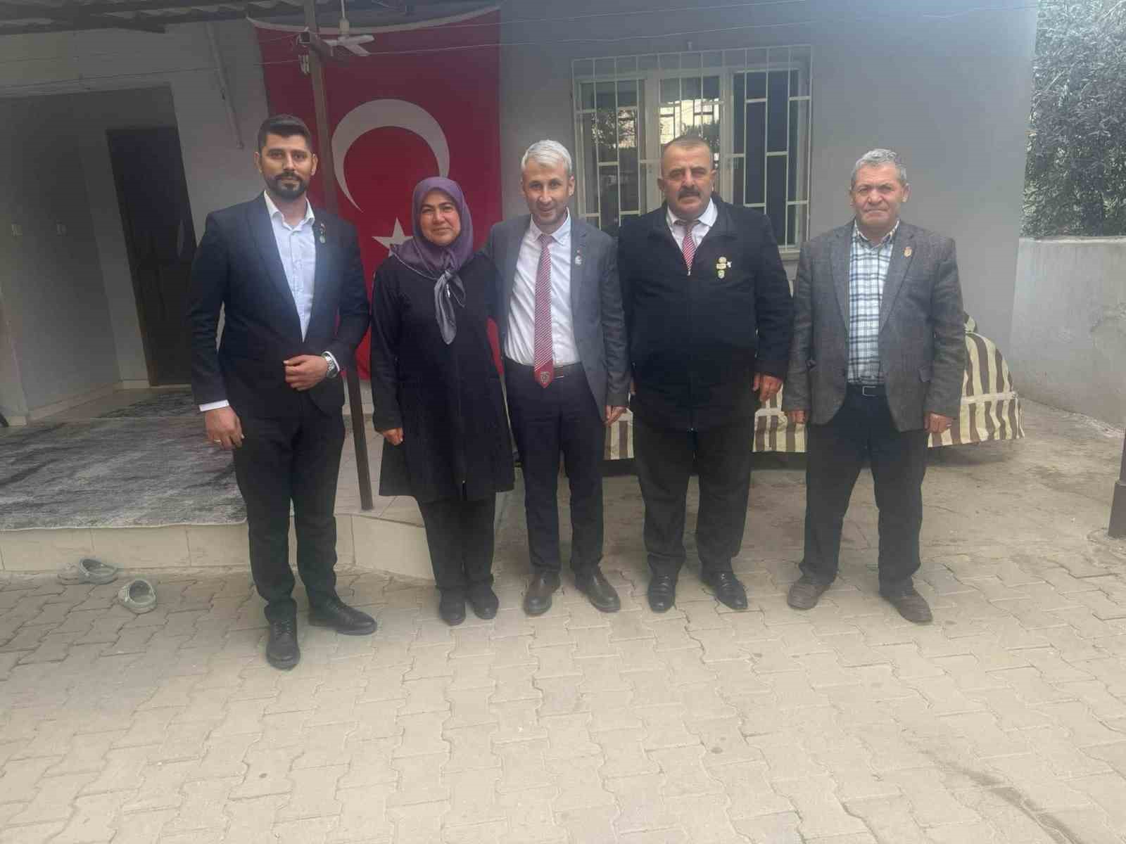 Şehit Mustafa Kozak’ın annesi Gülşen Kozak’ı duygulandıran ziyaret