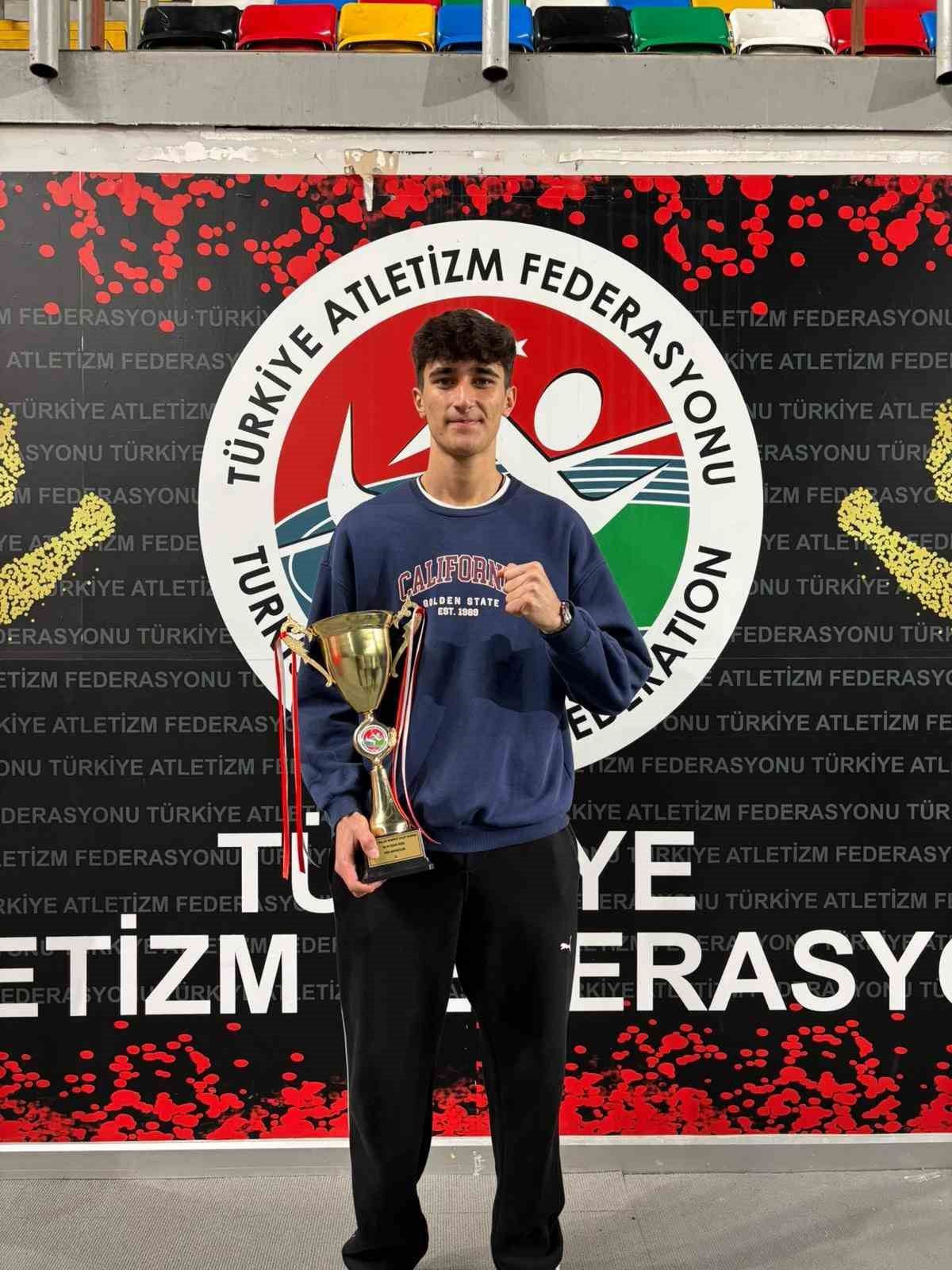 Denizli Akaspor heptatlonda madalyalarla döndü