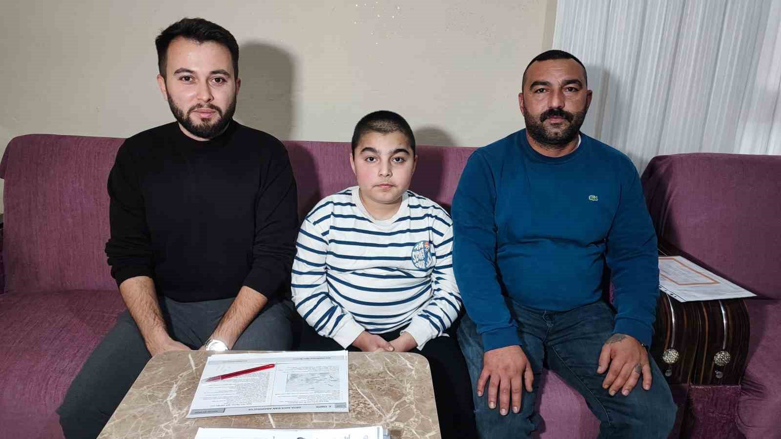 Evde eğitimle derslerini aksatmıyor, polis olma hayali kuruyor