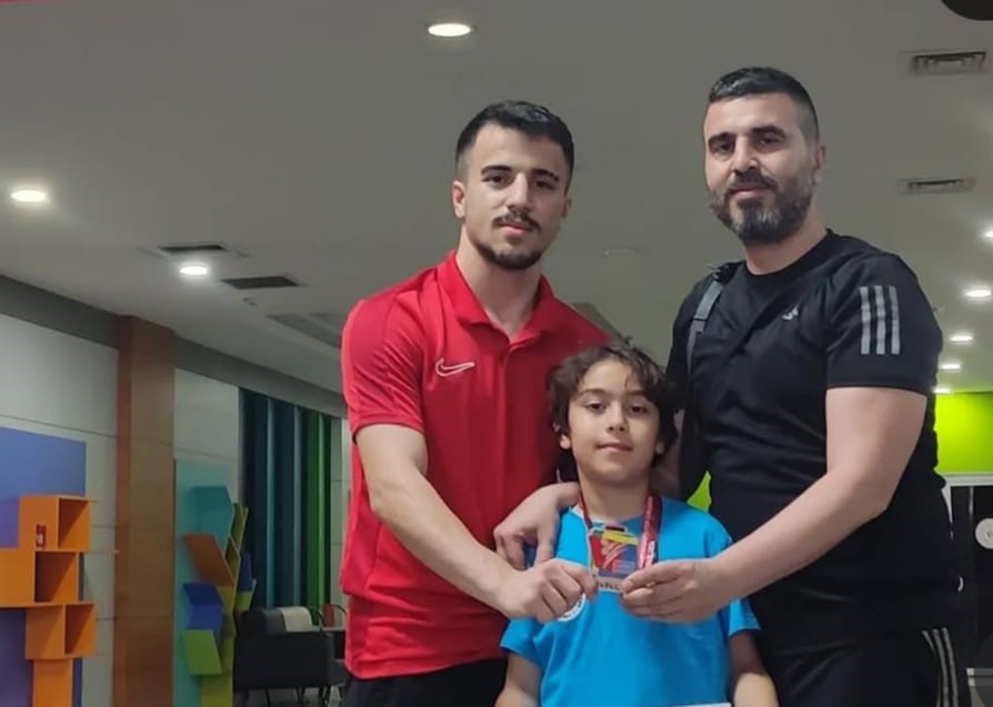 Denizlili genç sporcudan uluslararası arenada gurur veren başarılar