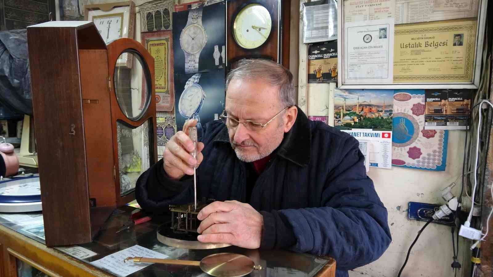 Yarım asırdır zamana ince ayar veriyor