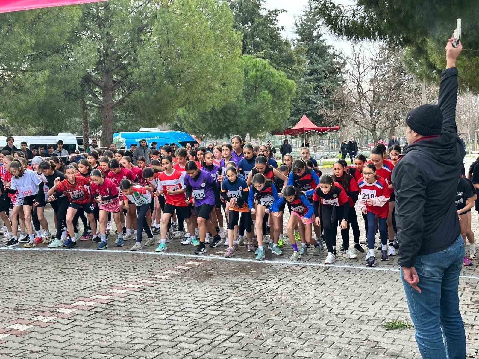 Kros sporcuları Türkiye Şampiyonası için ter döktü