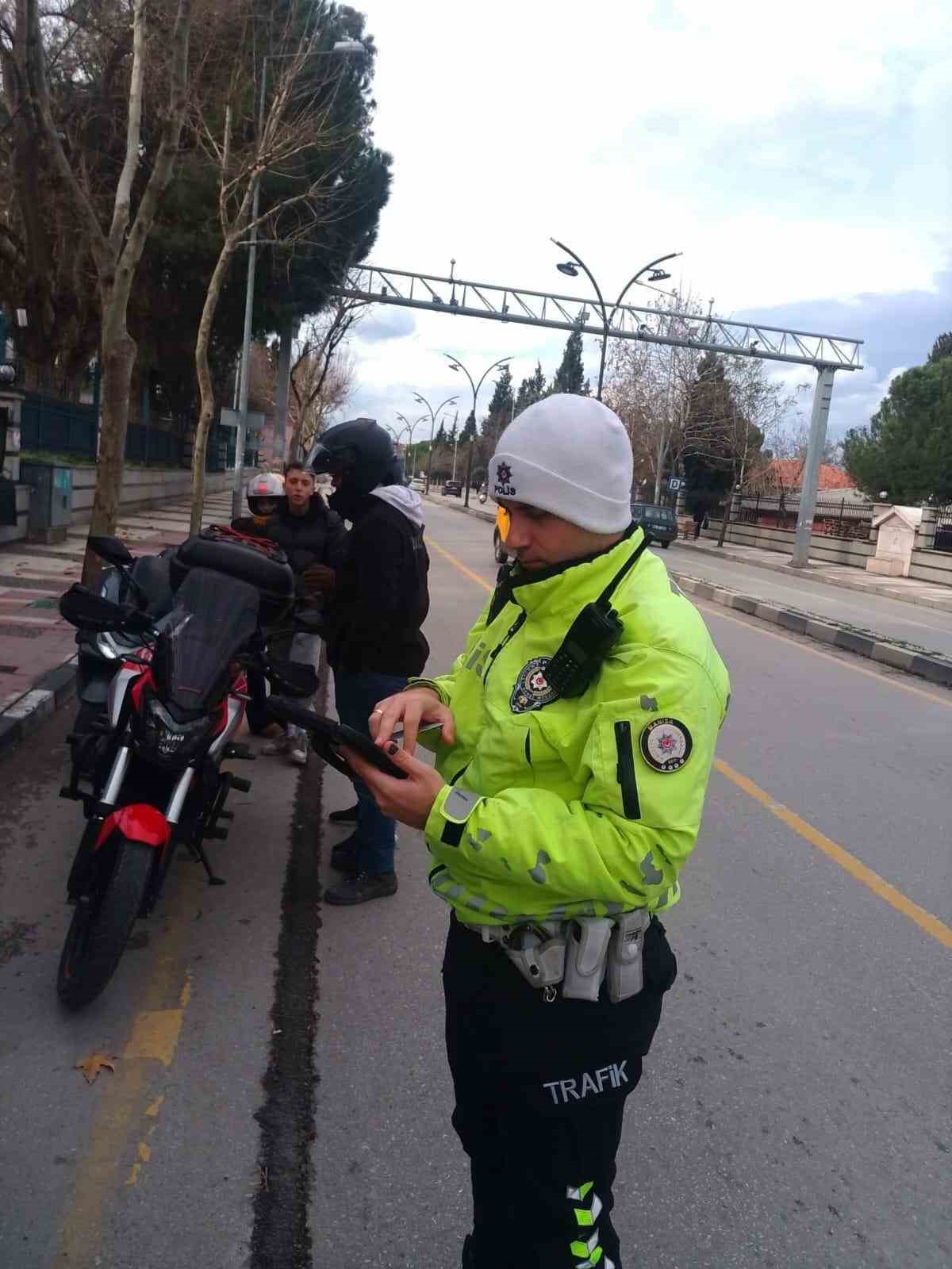 Manisa’da motosiklet denetiminde 3,25 milyon TL ceza kesildi