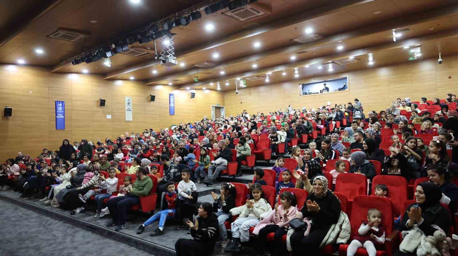 Sultangazi Belediyesi’nden minikler için rengarenk hafta sonu etkinlikleri