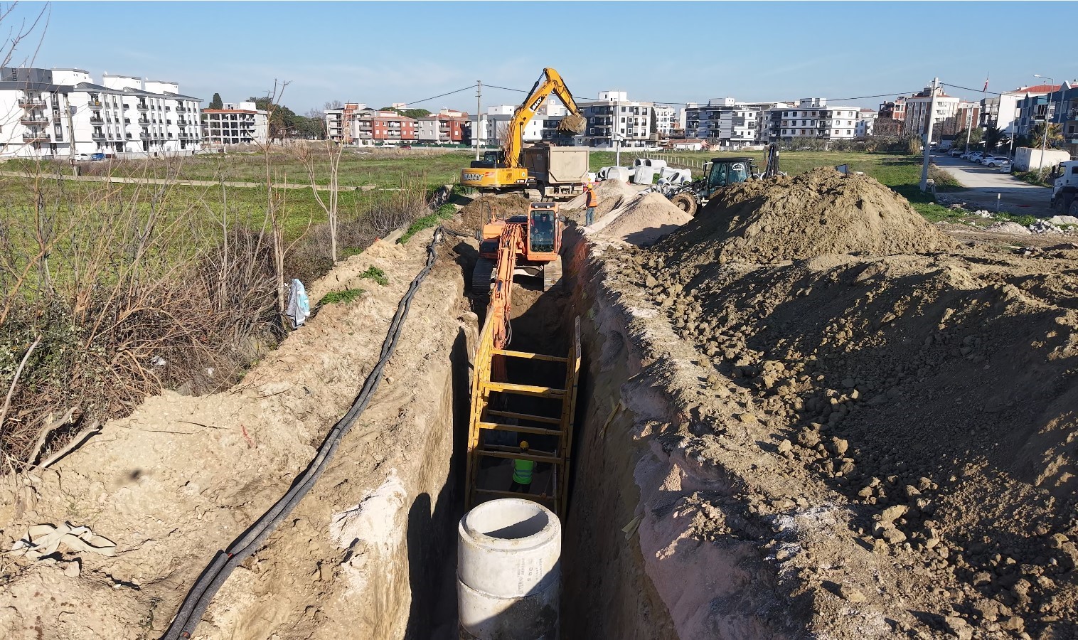 Manisa Büyükşehir Belediyesi ve MASKİ tüm gücüyle sahada