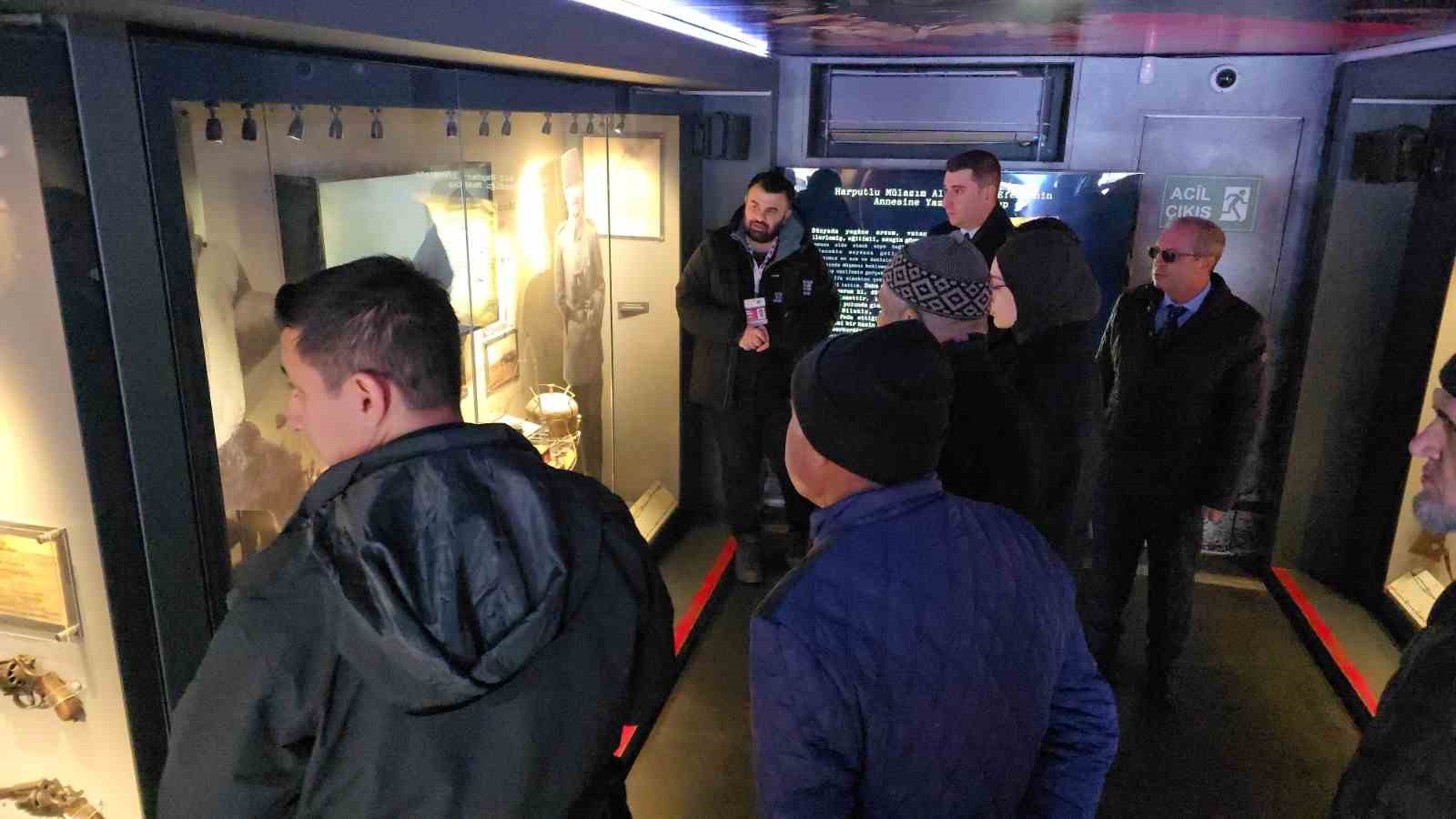 Çanakkale Savaşları Mobil Müzesi Sındırgı’da yoğun ilgi gördü