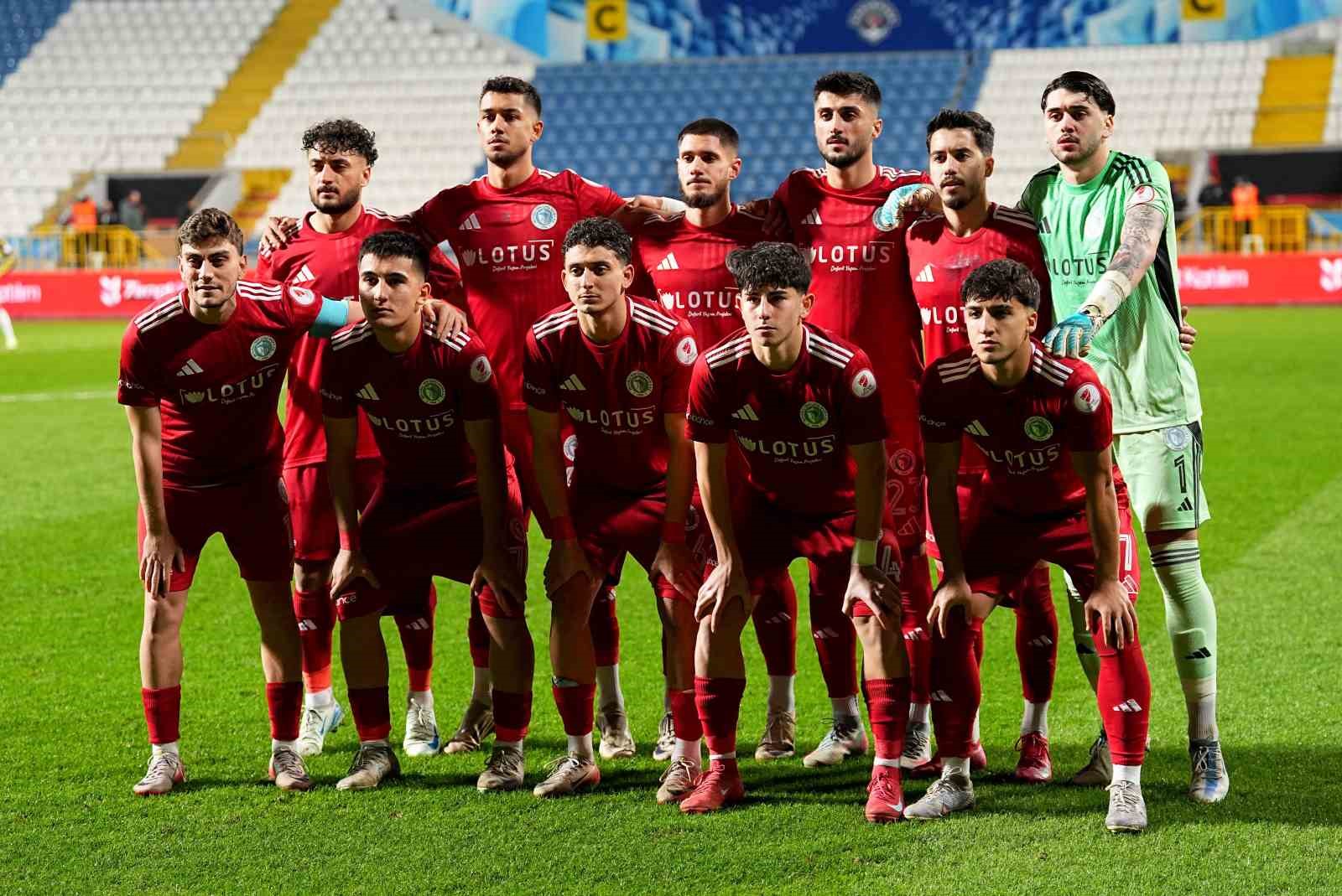 Ziraat Türkiye Kupası: Beyoğlu Yeni Çarşı: 0 - Fenerbahçe: 0 (Maç devam ediyor)