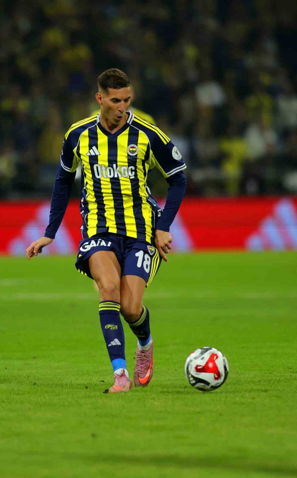 Turkcell Süper Kupa: Fenerbahçe: 1 - Samsunpor: 0 (İlk yarı)