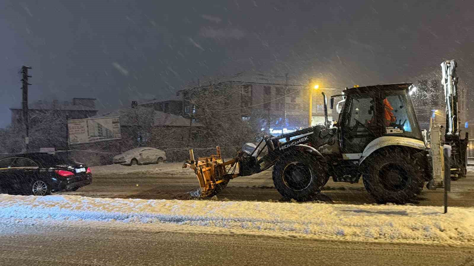 Düzce’nin yüksek kesimlerinde kar kalınlığı 10 santimetreye ulaştı