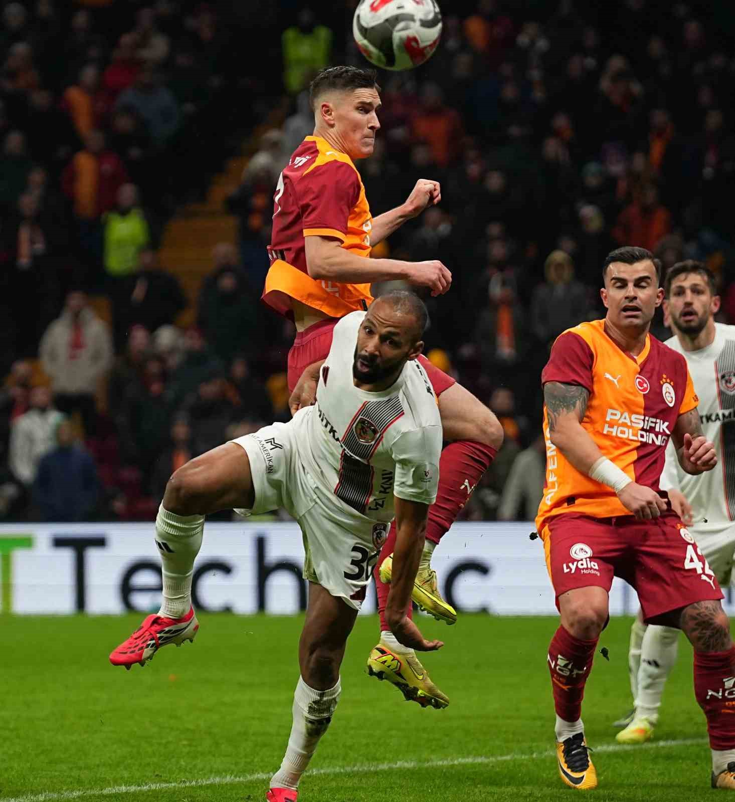 Trendyol Süper Lig: Galatasaray: 1 - Gaziantep FK: 1 (Maç sonucu)