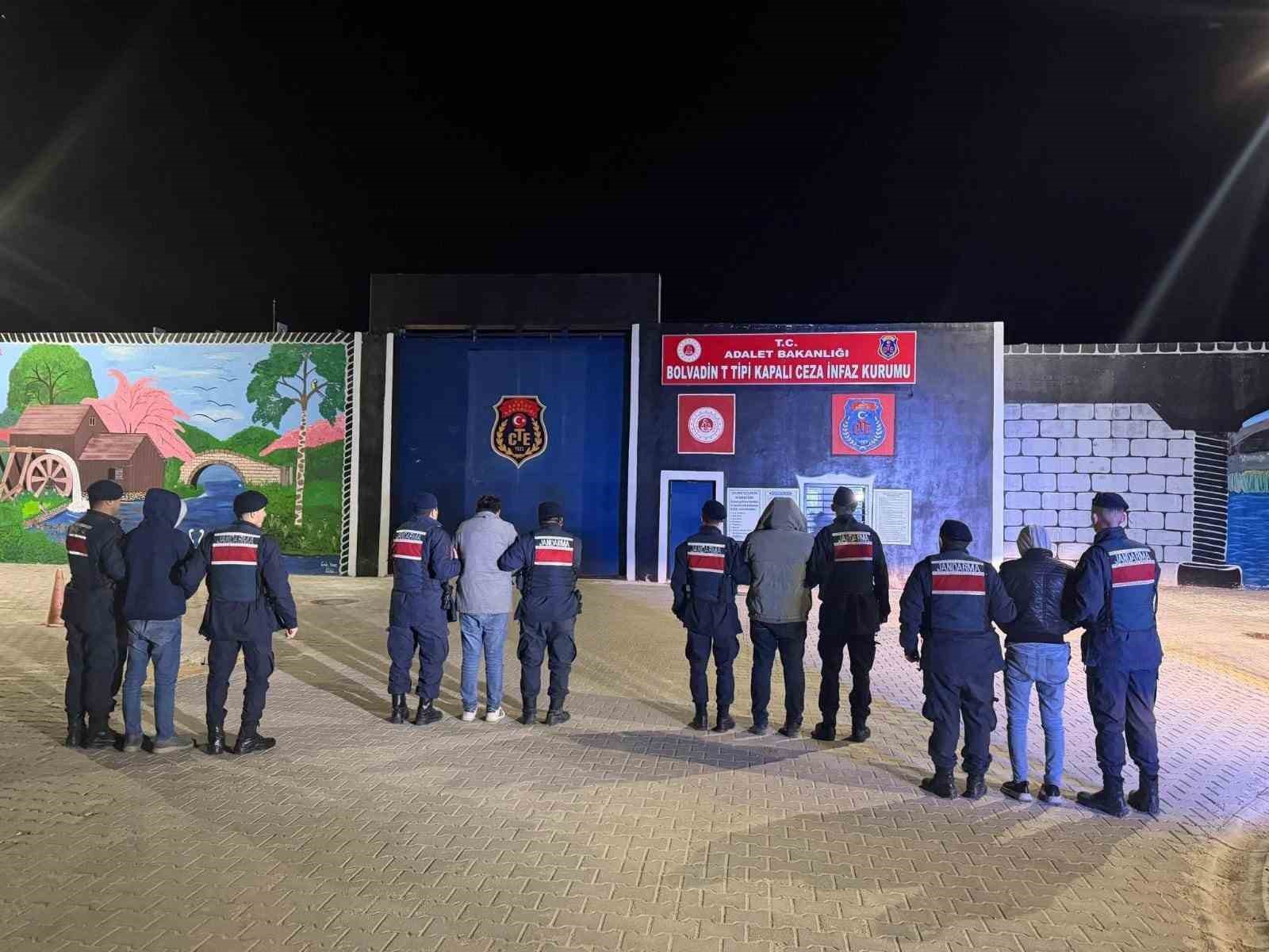 Uyuşturucu operasyonunda 6 kişi tutuklandı